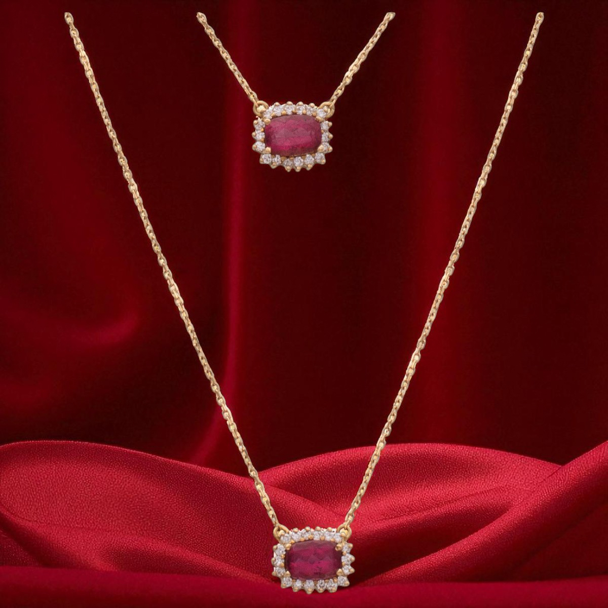 As fotografias para o Instagram têm diversos objetivos, que vão além de apenas compartilhar momentos do dia a dia em seu perfil pessoal como também o fortalecimento da marca de seu produto, objetivo importante na promoção de marcas e produtos. Empresas e influenciadores usam o Instagram para alcançar um público amplo, utilizando imagens atraentes para engajar seguidores e aumentar a visibilidade. As fotografias também têm um papel significativo na construção de narrativas visuais, onde cada imagem pode contar uma história ou transmitir uma mensagem e desejo pessoal. Além disso, as fotos podem ser uma forma de documentar experiências, e crescimento empresárial, servindo como um álbum digital de seus produtos onde os usuários podem revisitar ao longo do tempo. No geral, as fotografias no Instagram são uma combinação de arte, comunicação e marketing, refletindo a diversidade e a criatividade de seus futuros cliente.