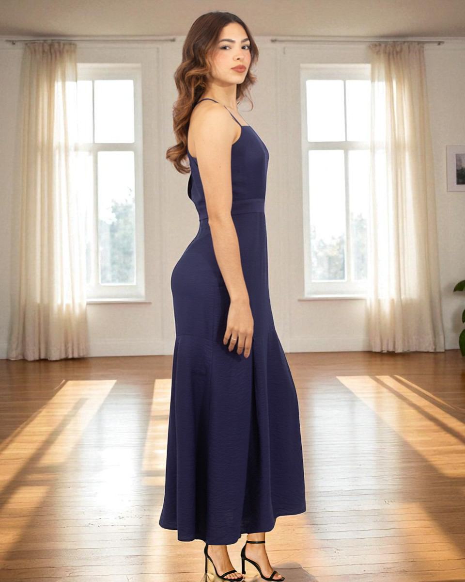 Fotografia de roupas profissional com modelo ambientada