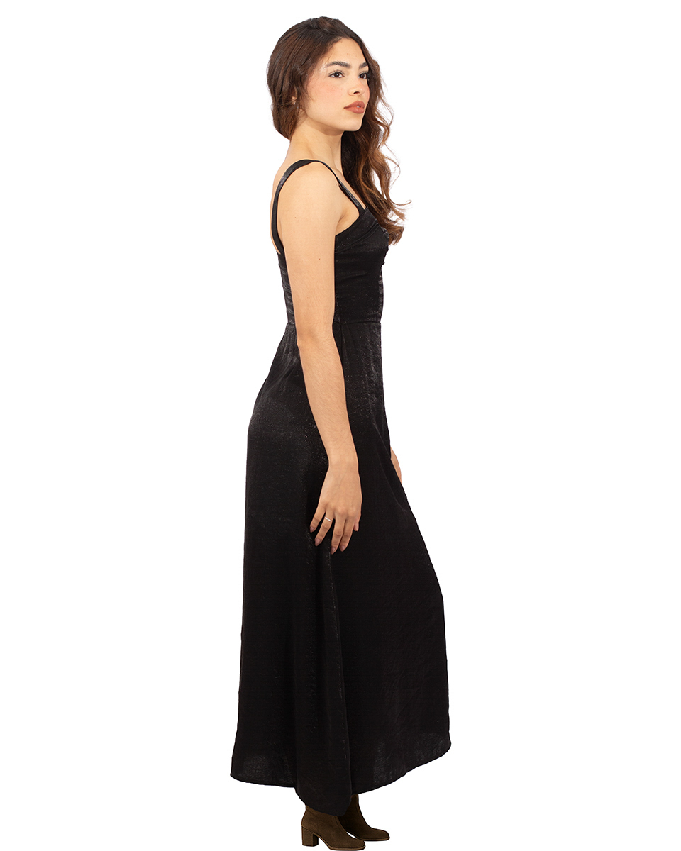 Fotografia de roupas profissional com modelo