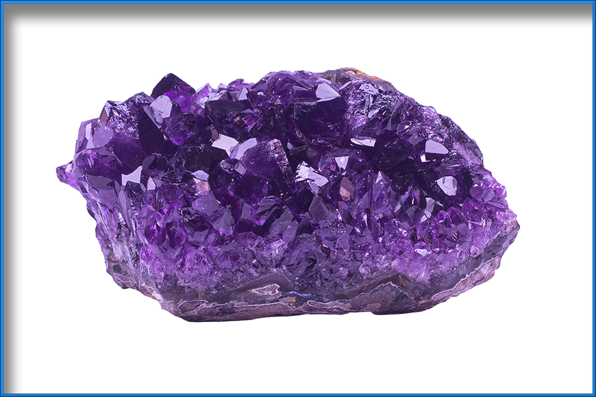 Nos últimos anos, a experiência de compra online tem evoluído de maneira significativa, e uma das inovações mais empolgantes nesse sentido é o vídeo de produtos 360º. Essa tecnologia oferece aos consumidores uma visão completa e interativa do produto, permitindo que eles visualizem cada detalhe de forma dinâmica e imersiva, como se estivessem o segurando nas mãos.